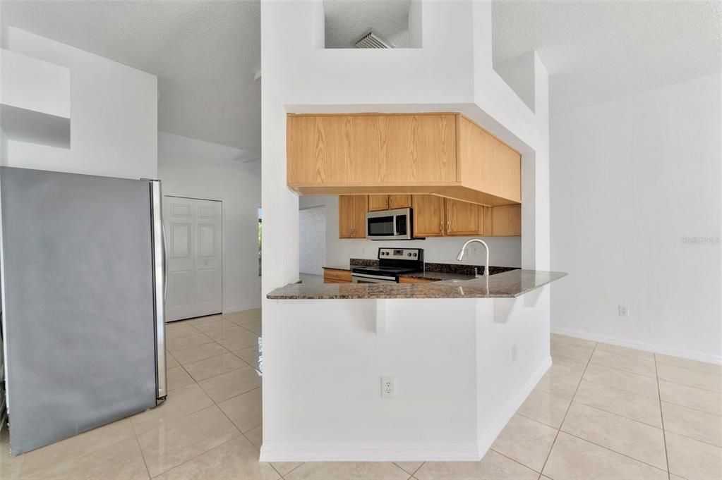 For Rent: $2,400 (4 beds, 2 baths, 1544 Square Feet)