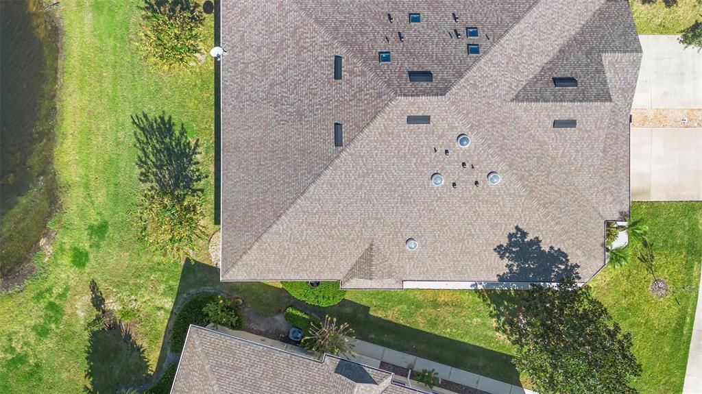 合同活跃: $359,900 (2 贝兹, 2 浴室, 1745 平方英尺)