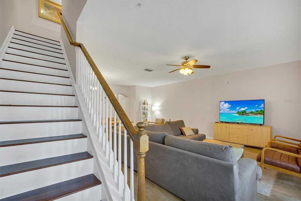 For Sale: $340,000 (3 beds, 2 baths, 2013 Square Feet)