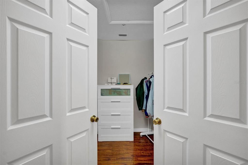 For Sale: $340,000 (3 beds, 2 baths, 2013 Square Feet)