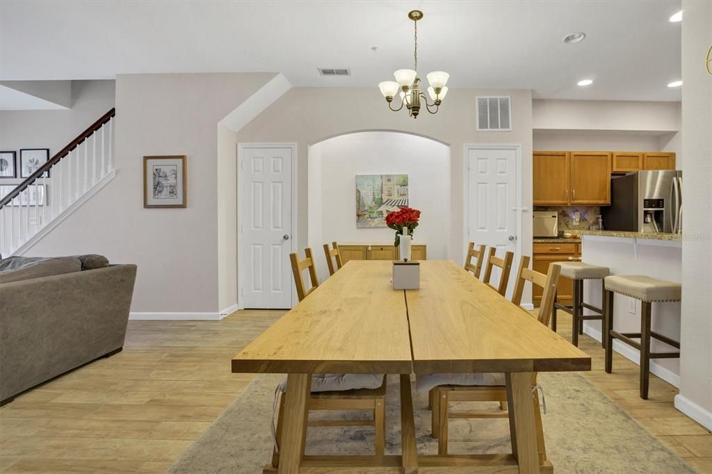 For Sale: $340,000 (3 beds, 2 baths, 2013 Square Feet)