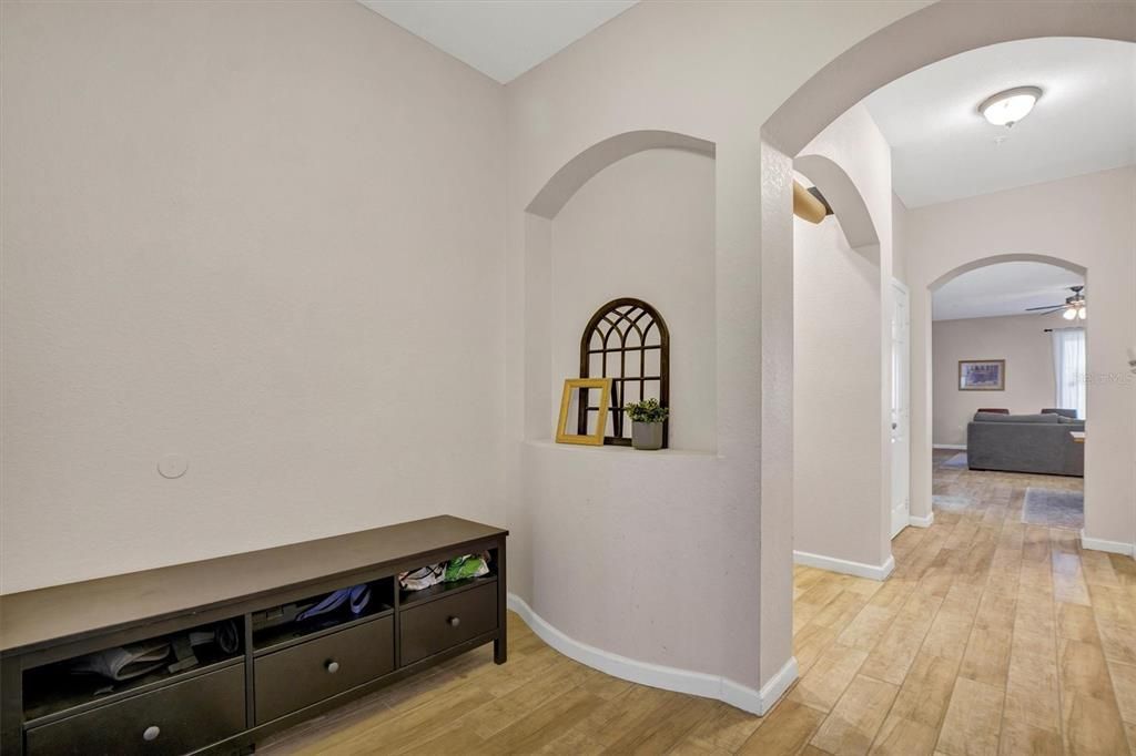 For Sale: $340,000 (3 beds, 2 baths, 2013 Square Feet)