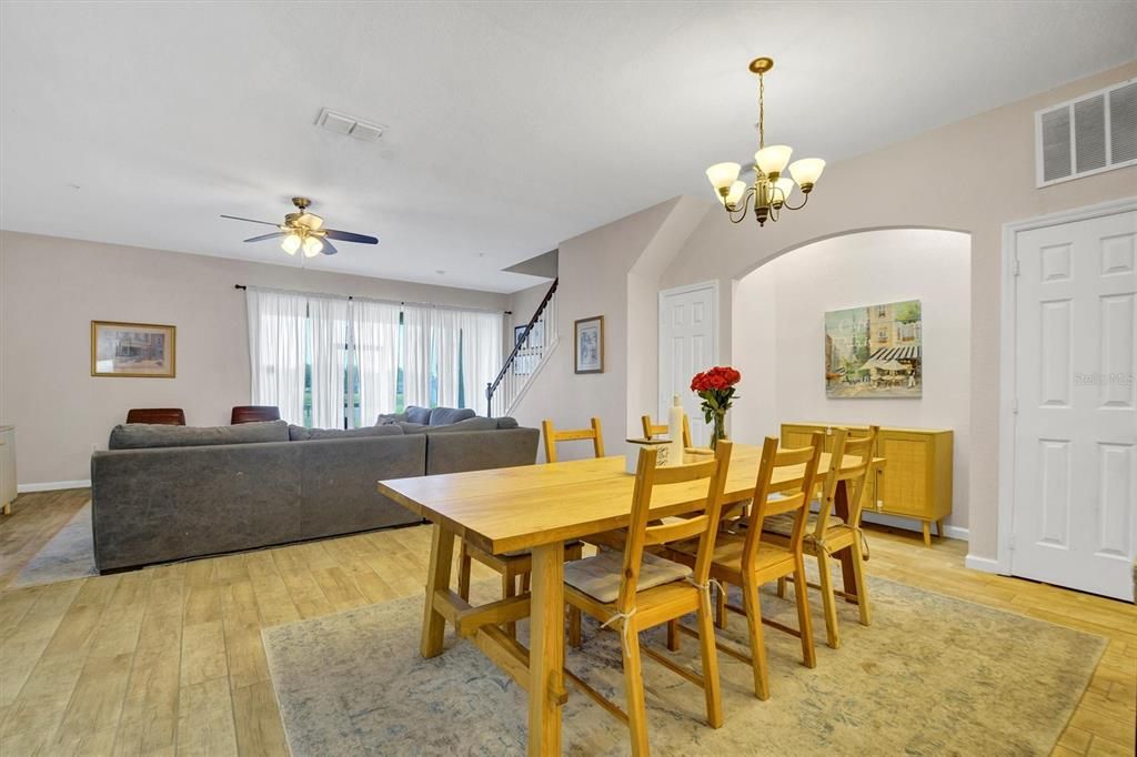 For Sale: $340,000 (3 beds, 2 baths, 2013 Square Feet)