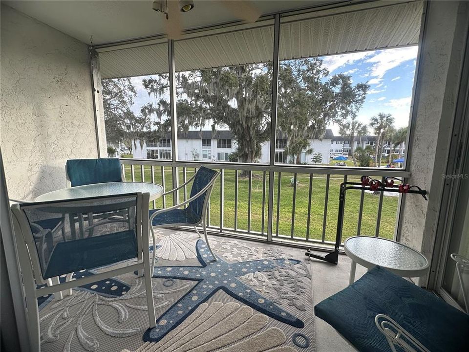 出租: $1,995 (2 贝兹, 2 浴室, 1086 平方英尺)