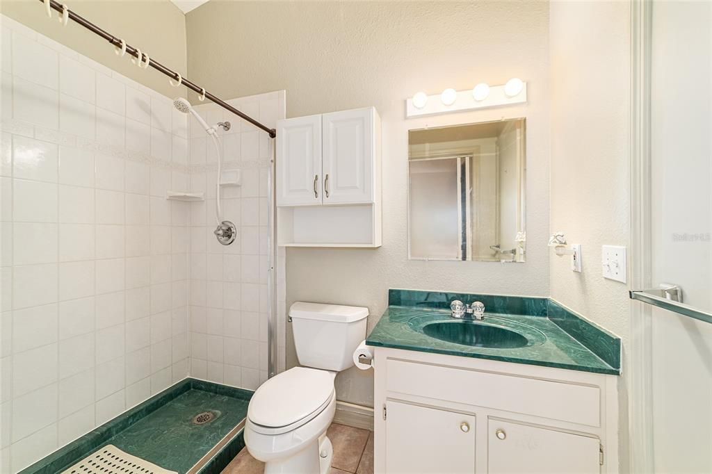 待售: $775,000 (5 贝兹, 3 浴室, 2317 平方英尺)