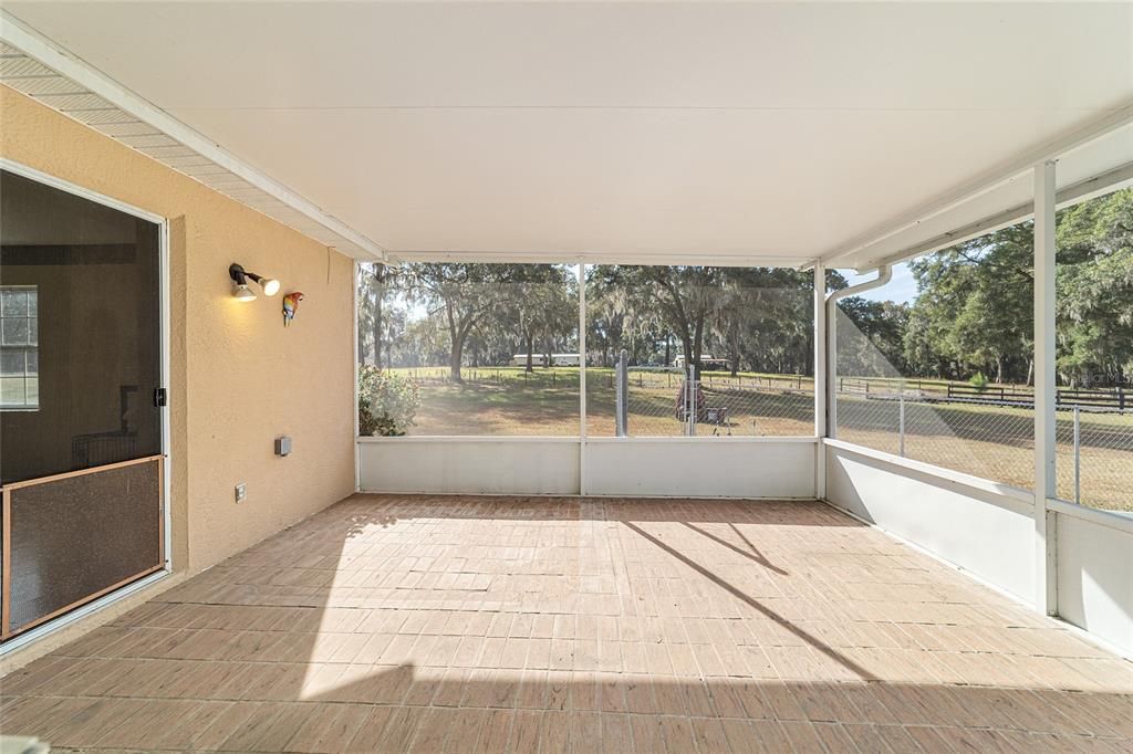 待售: $775,000 (5 贝兹, 3 浴室, 2317 平方英尺)