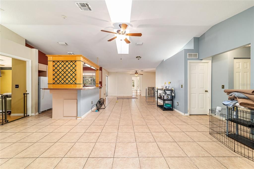 待售: $775,000 (5 贝兹, 3 浴室, 2317 平方英尺)