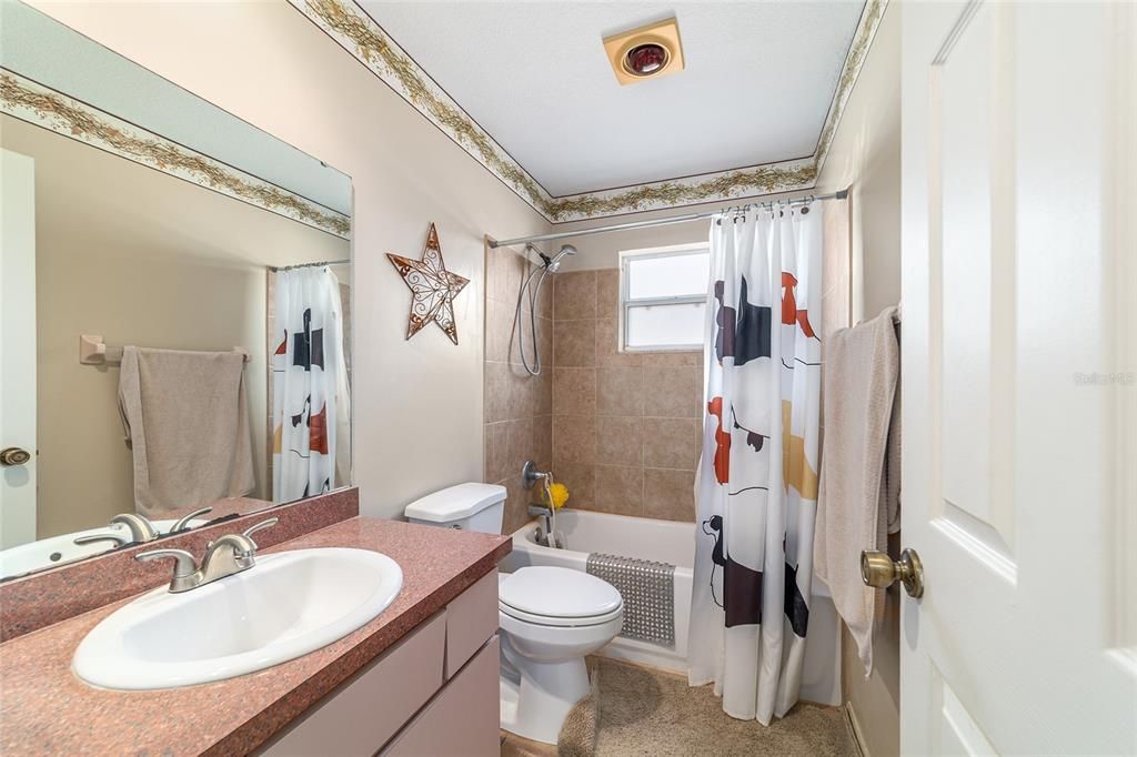 待售: $775,000 (5 贝兹, 3 浴室, 2317 平方英尺)