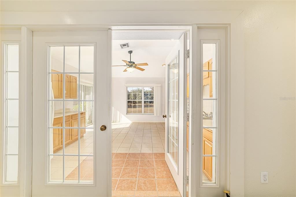 待售: $775,000 (5 贝兹, 3 浴室, 2317 平方英尺)