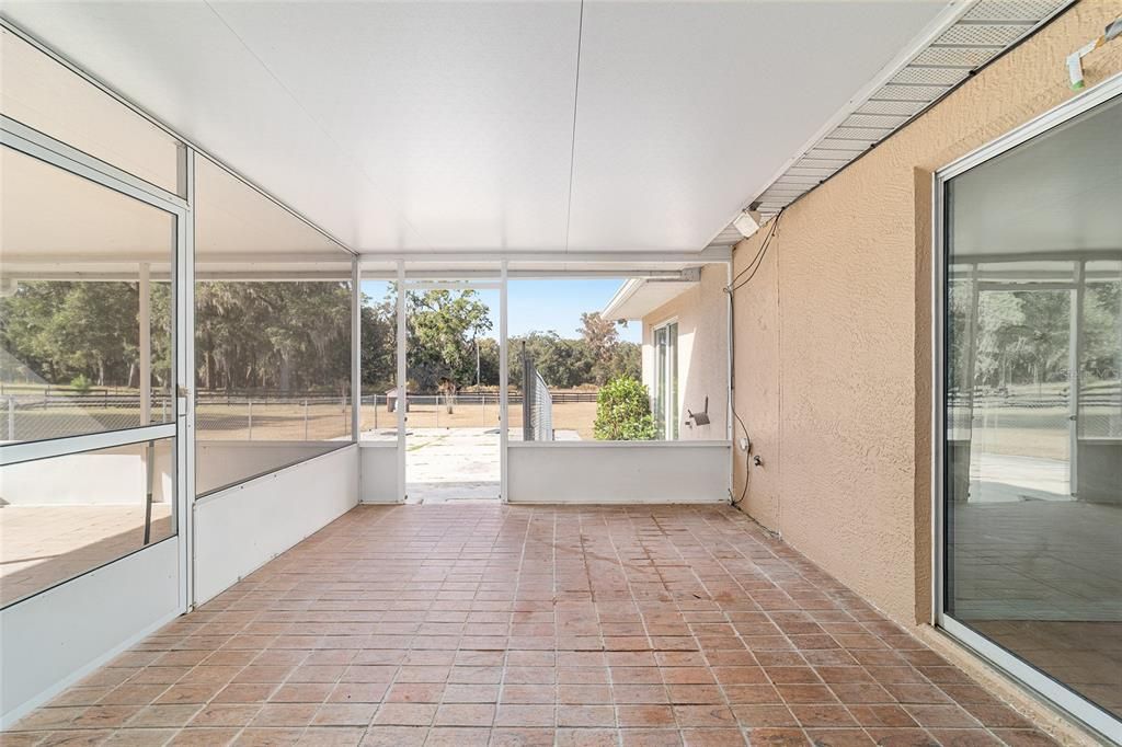 待售: $775,000 (5 贝兹, 3 浴室, 2317 平方英尺)