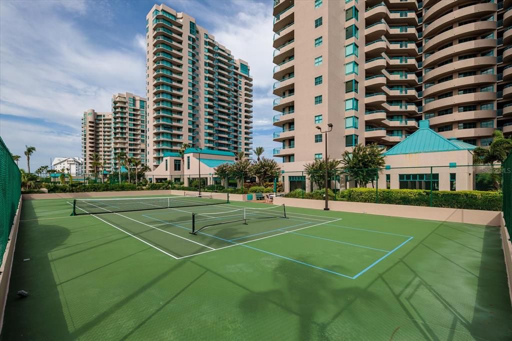 待售: $1,190,000 (2 贝兹, 2 浴室, 1579 平方英尺)