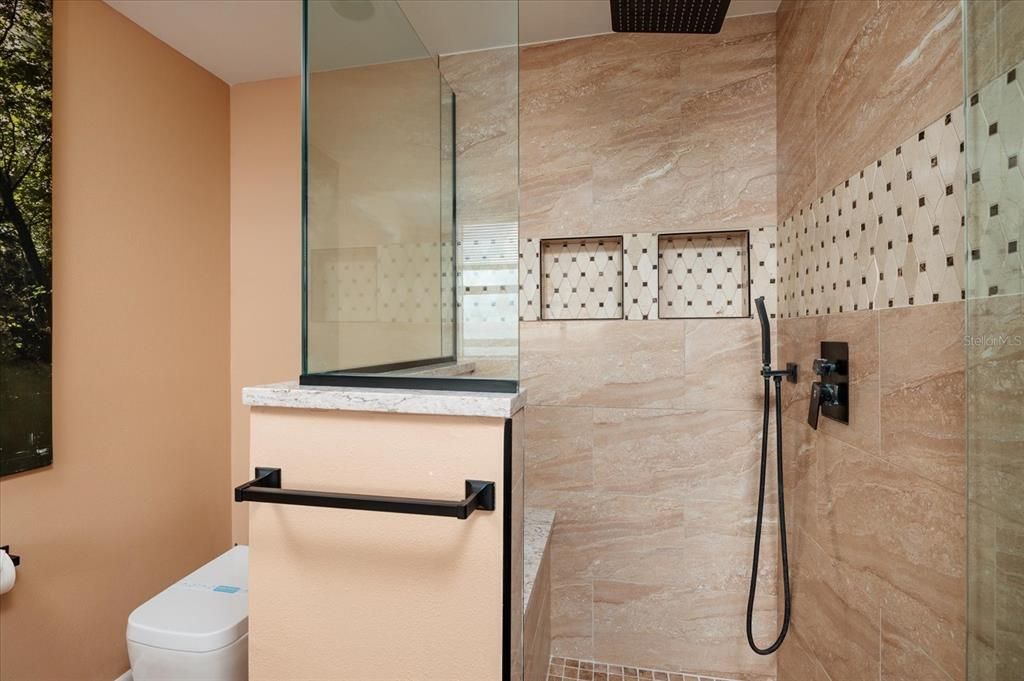 待售: $1,190,000 (2 贝兹, 2 浴室, 1579 平方英尺)