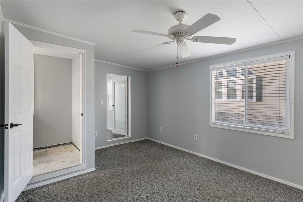 For Sale: $195,000 (3 beds, 2 baths, 1253 Square Feet)