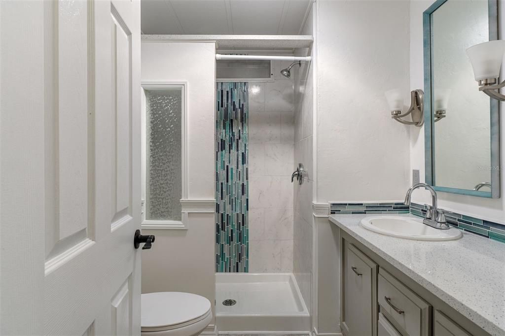 For Sale: $195,000 (3 beds, 2 baths, 1253 Square Feet)