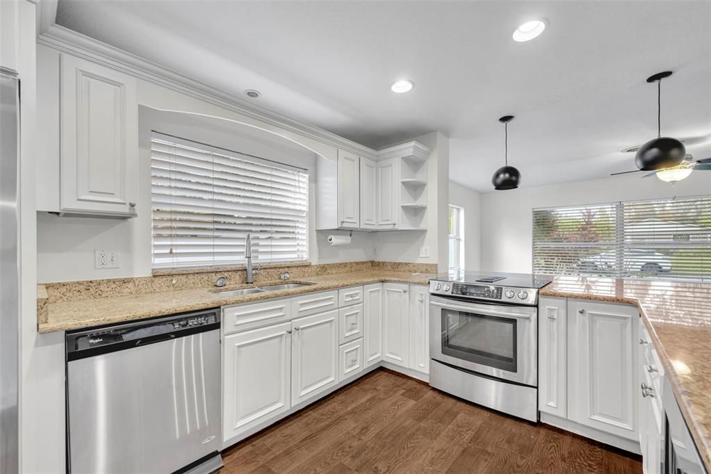 For Rent: $3,150 (3 beds, 2 baths, 1763 Square Feet)