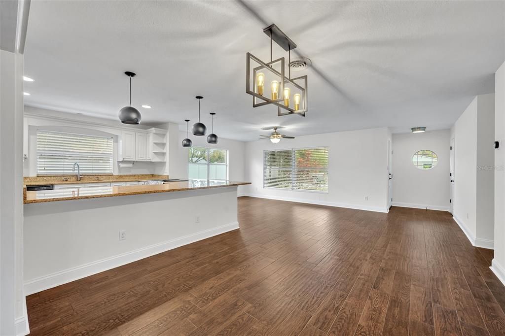 For Rent: $3,150 (3 beds, 2 baths, 1763 Square Feet)