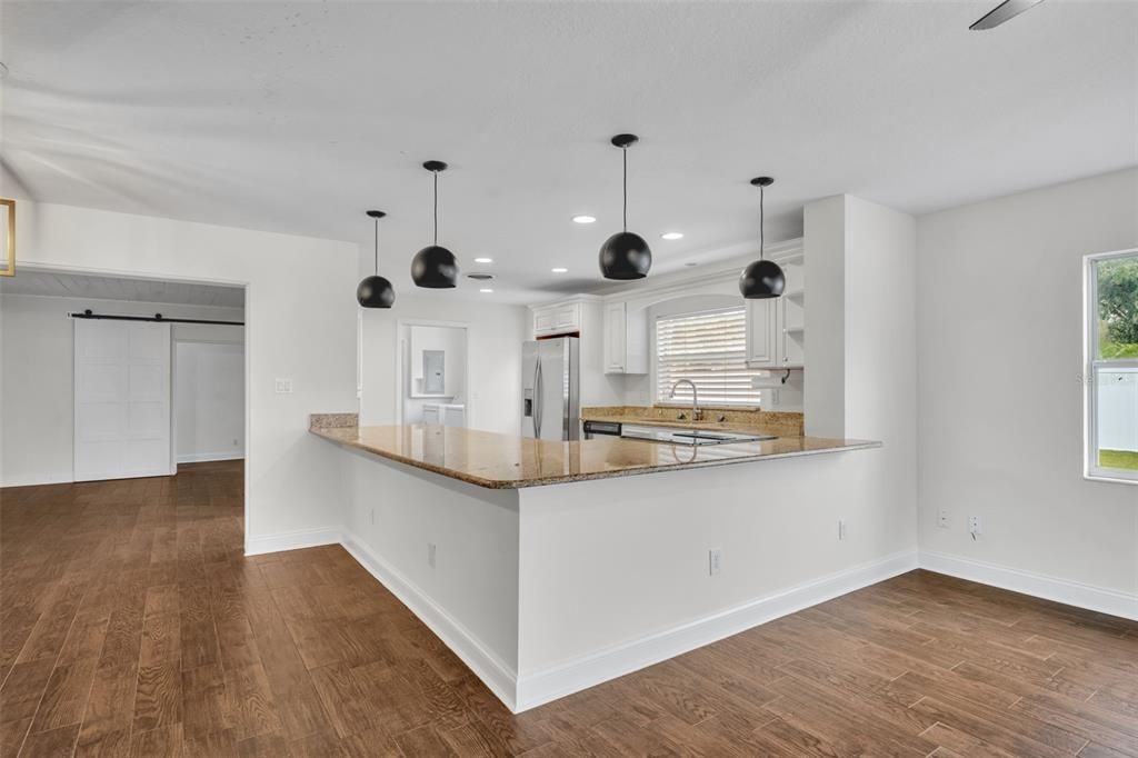 For Rent: $3,150 (3 beds, 2 baths, 1763 Square Feet)