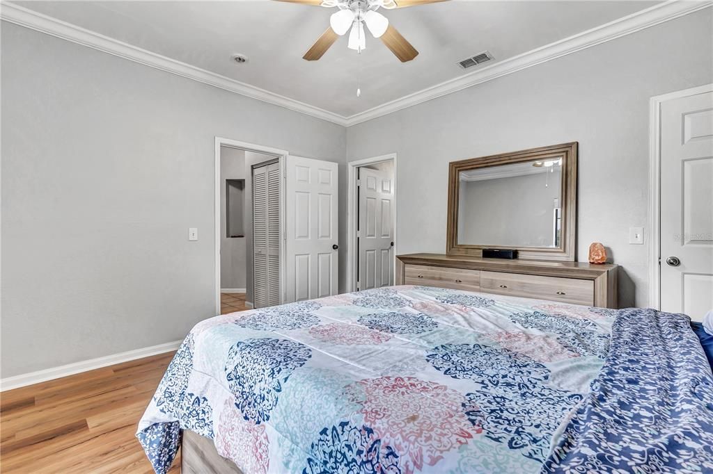 For Rent: $2,050 (2 beds, 2 baths, 1170 Square Feet)