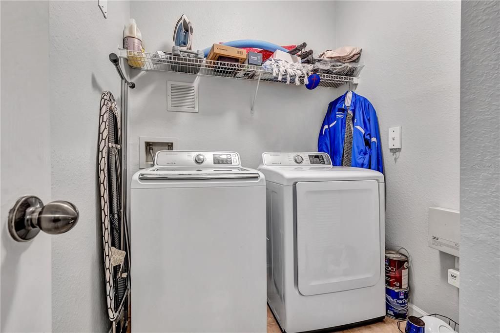 For Rent: $2,050 (2 beds, 2 baths, 1170 Square Feet)