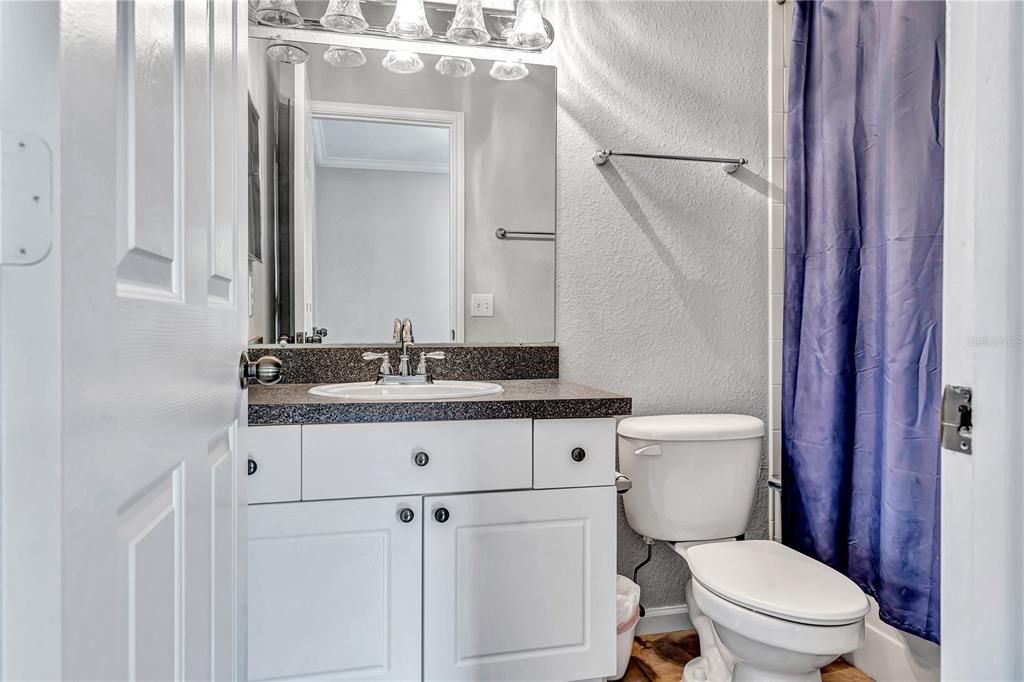 For Rent: $2,050 (2 beds, 2 baths, 1170 Square Feet)