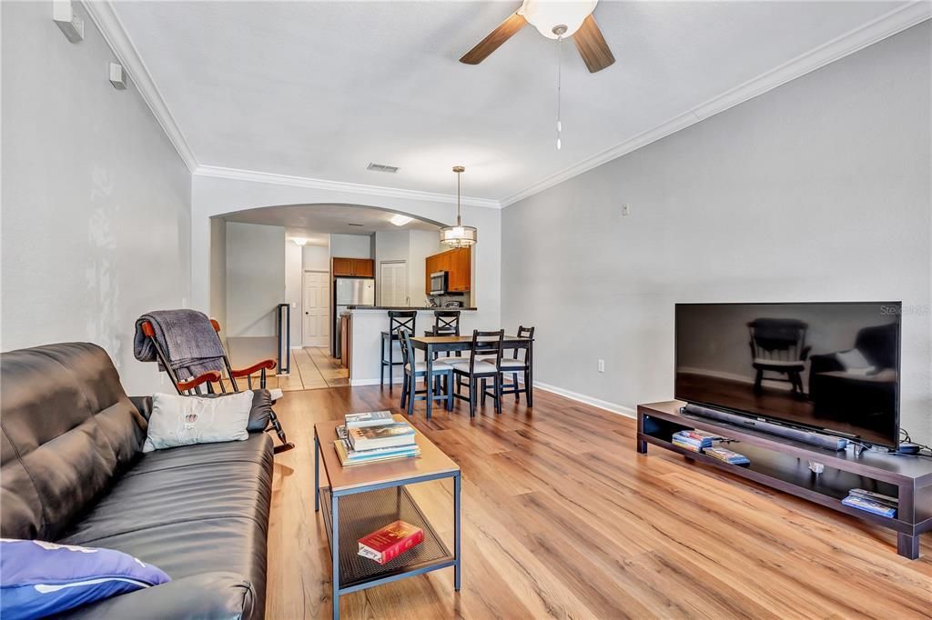 For Rent: $2,050 (2 beds, 2 baths, 1170 Square Feet)