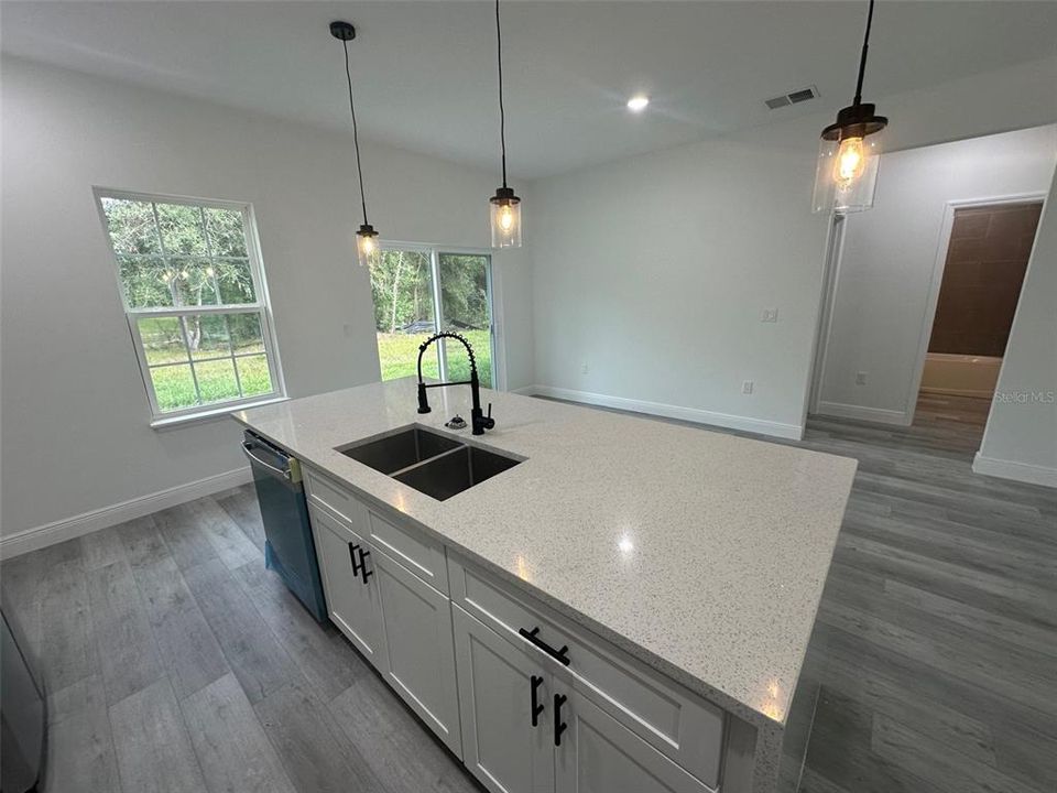 For Sale: $279,900 (4 beds, 2 baths, 1774 Square Feet)