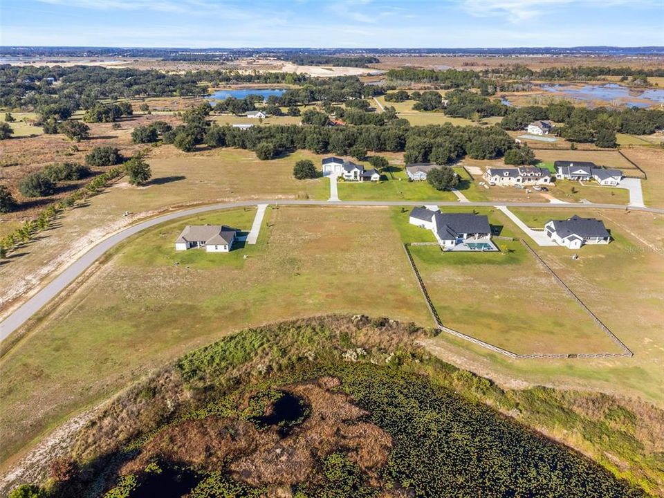 待售: $269,000 (1.44 acres)