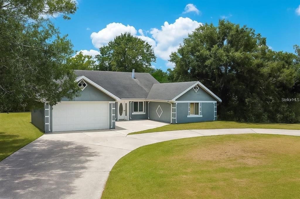 На продажу: $425,000 (6 спален, 3 ванн, 2317 Квадратных фут)