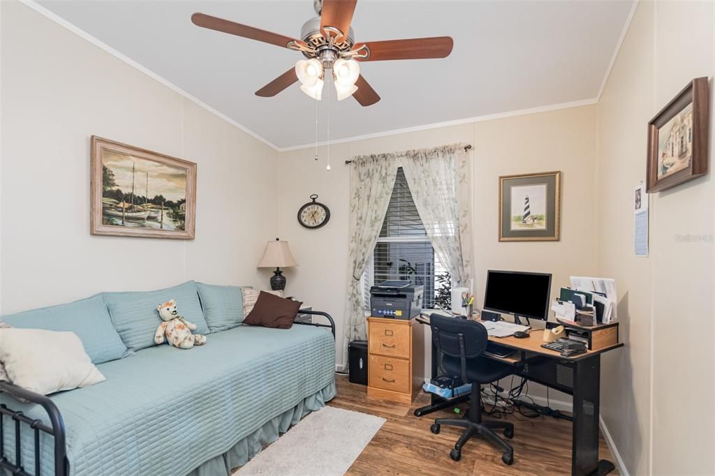 For Sale: $239,900 (3 beds, 2 baths, 1296 Square Feet)