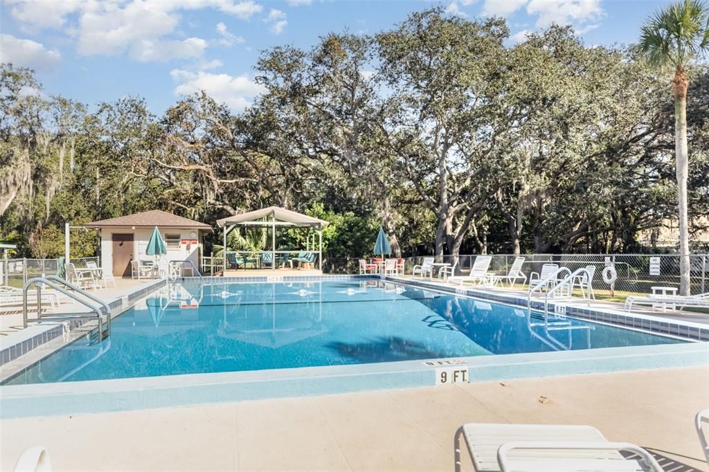 For Sale: $239,900 (3 beds, 2 baths, 1296 Square Feet)