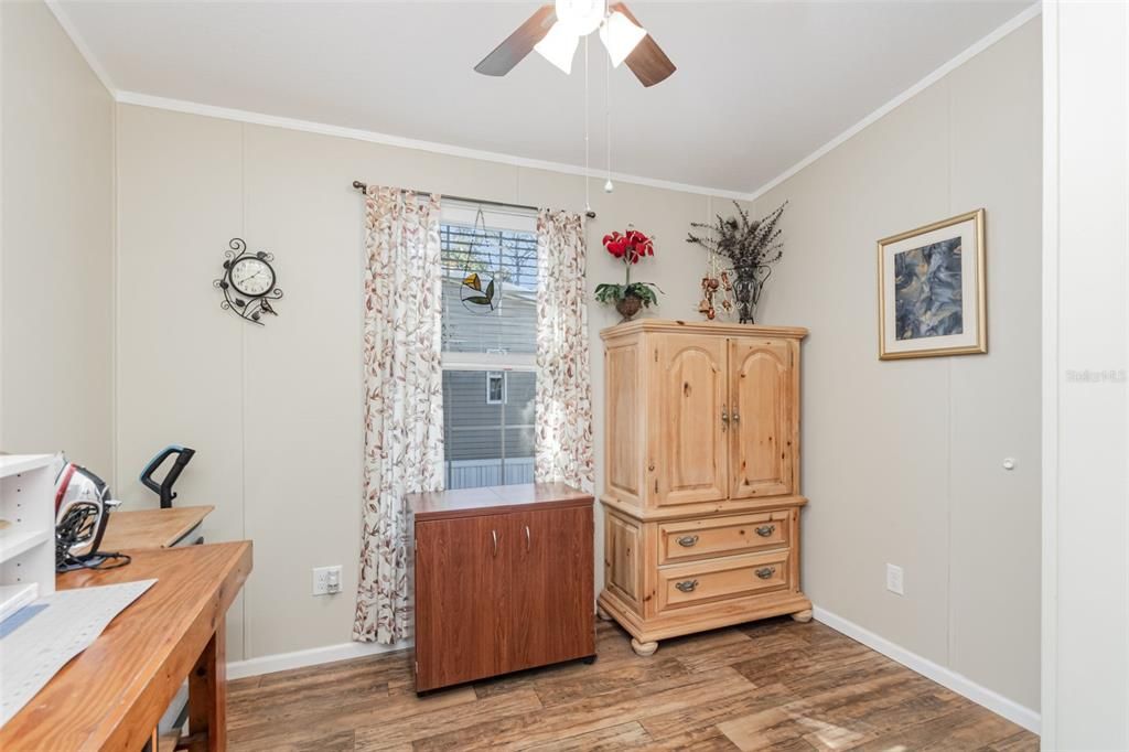 For Sale: $239,900 (3 beds, 2 baths, 1296 Square Feet)