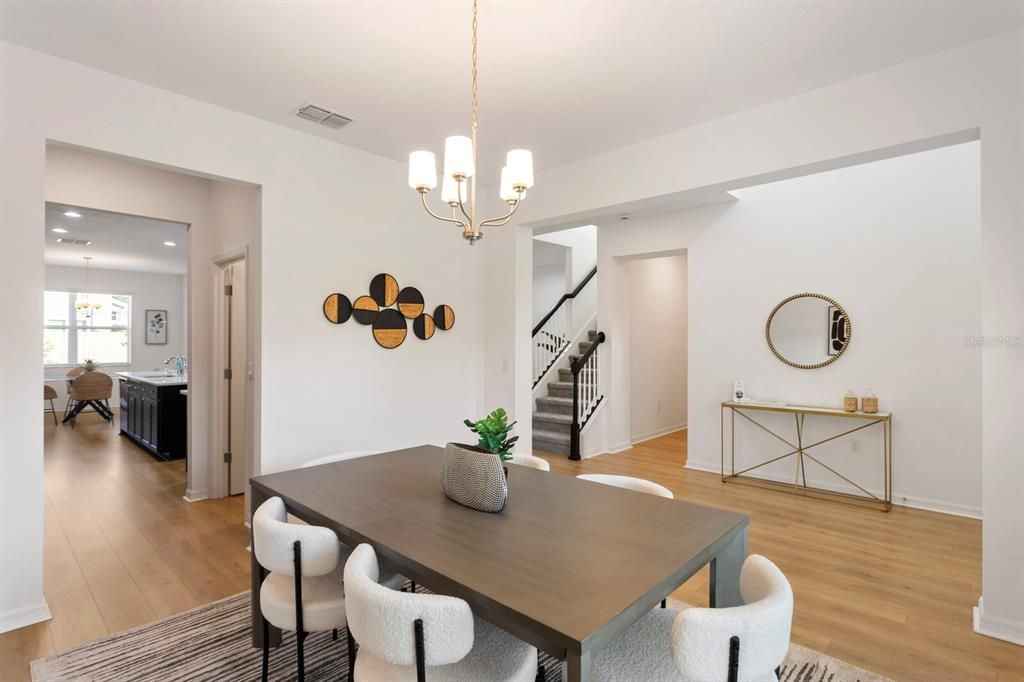 待售: $620,000 (5 贝兹, 4 浴室, 3317 平方英尺)