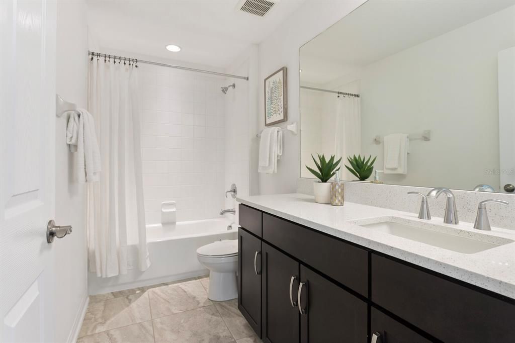 待售: $620,000 (5 贝兹, 4 浴室, 3317 平方英尺)