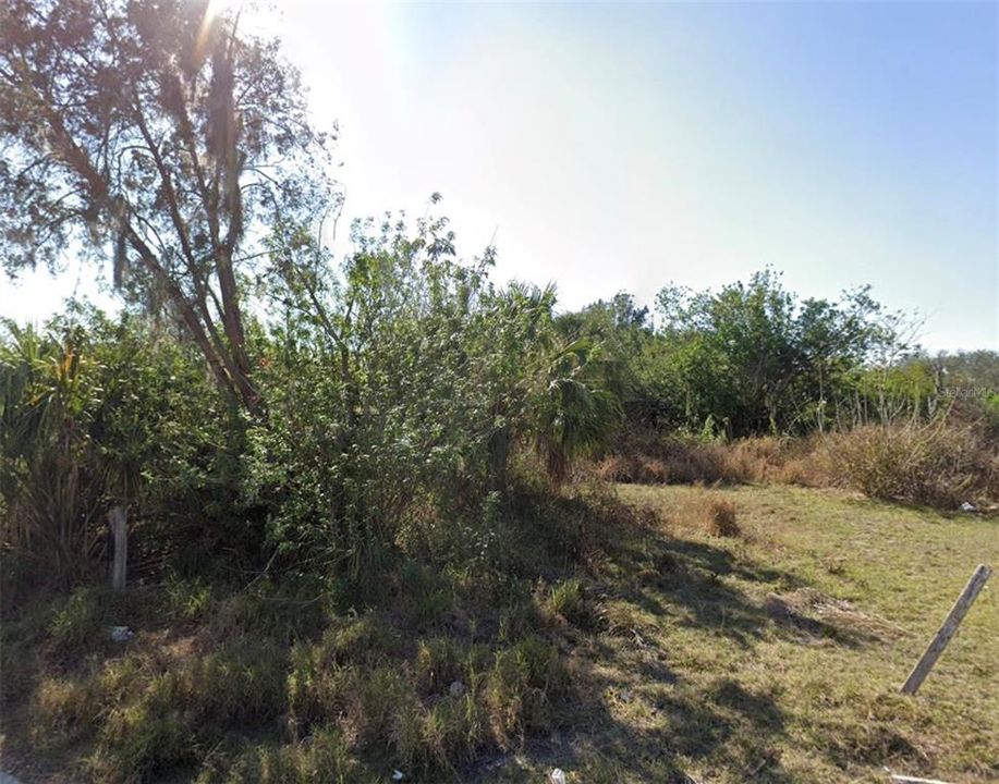 合同活跃: $55,000 (0.26 acres)