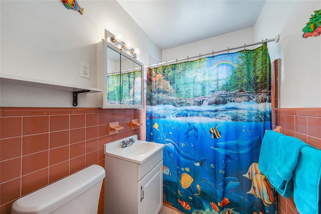 For Sale: $199,990 (2 beds, 1 baths, 1186 Square Feet)