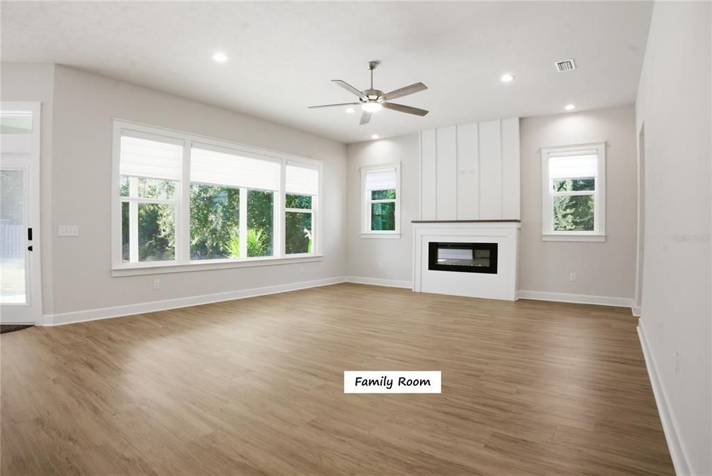 待售: $470,000 (4 贝兹, 2 浴室, 2258 平方英尺)