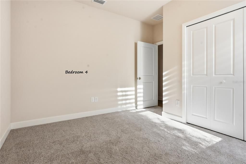 待售: $470,000 (4 贝兹, 2 浴室, 2258 平方英尺)