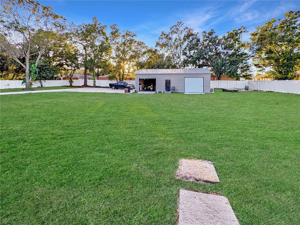 На продажу: $768,000 (4 спален, 2 ванн, 1897 Квадратных фут)