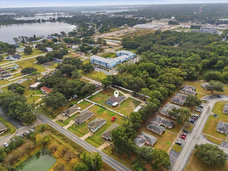 待售: $768,000 (4 贝兹, 2 浴室, 1897 平方英尺)