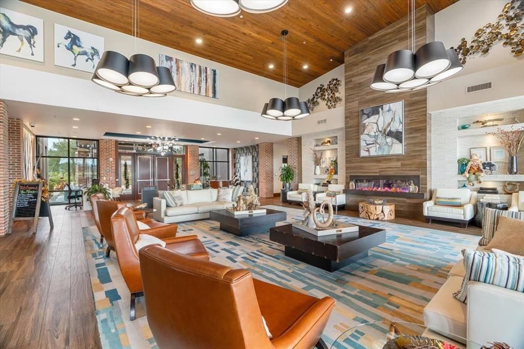 For Sale: $235,000 (2 beds, 2 baths, 1318 Square Feet)