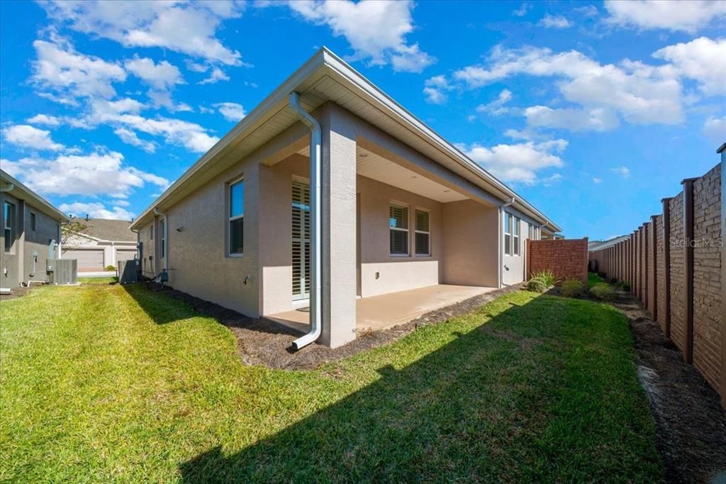 For Sale: $235,000 (2 beds, 2 baths, 1318 Square Feet)