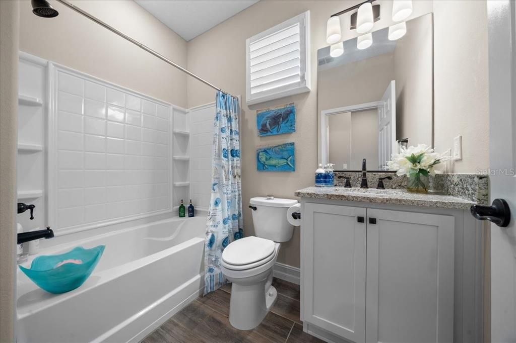 For Sale: $235,000 (2 beds, 2 baths, 1318 Square Feet)