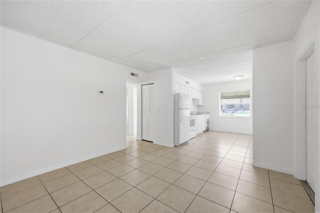 For Sale: $525,000 (2 beds, 1 baths, 784 Square Feet)