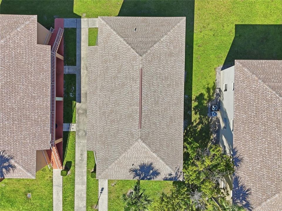 For Sale: $525,000 (2 beds, 1 baths, 784 Square Feet)