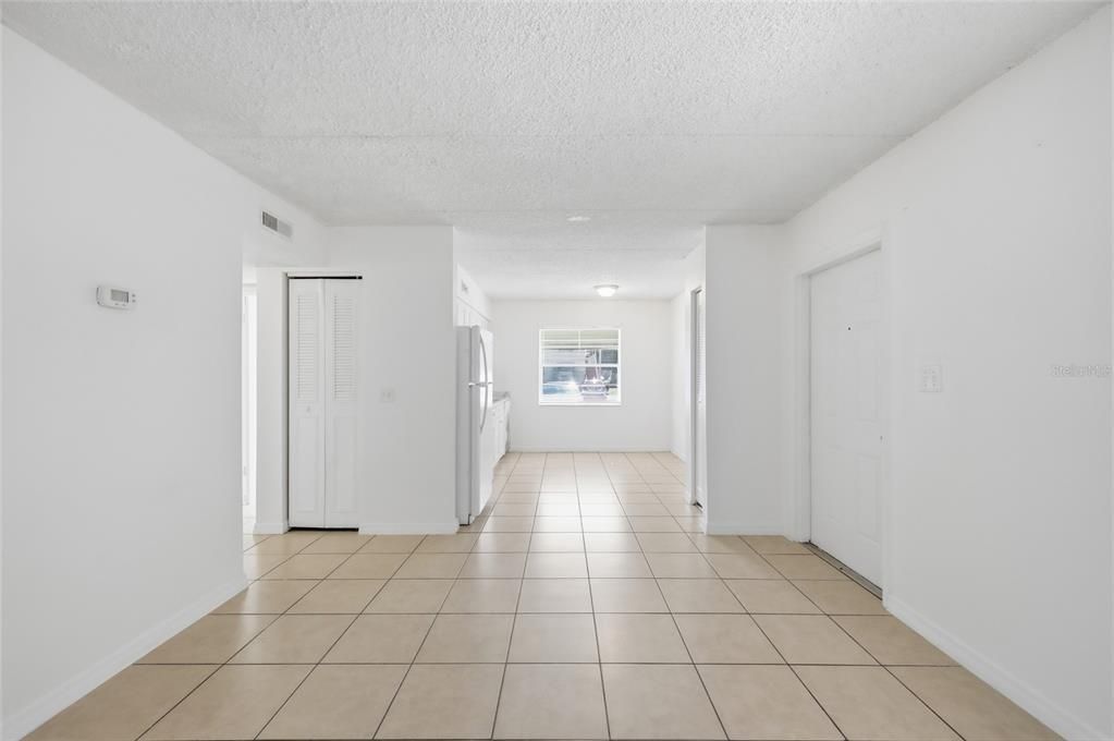 For Sale: $525,000 (2 beds, 1 baths, 784 Square Feet)