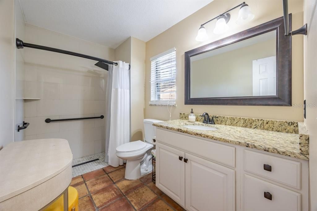 Active With Contract: $500,000 (3 beds, 2 baths, 1608 Square Feet)