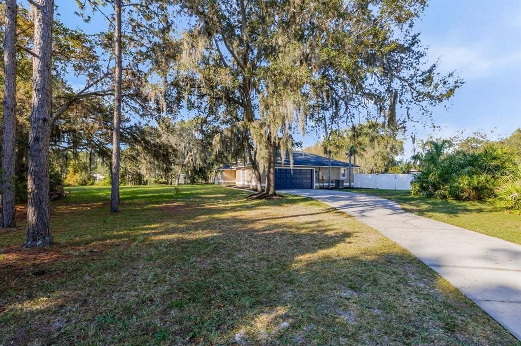 Active With Contract: $500,000 (3 beds, 2 baths, 1608 Square Feet)