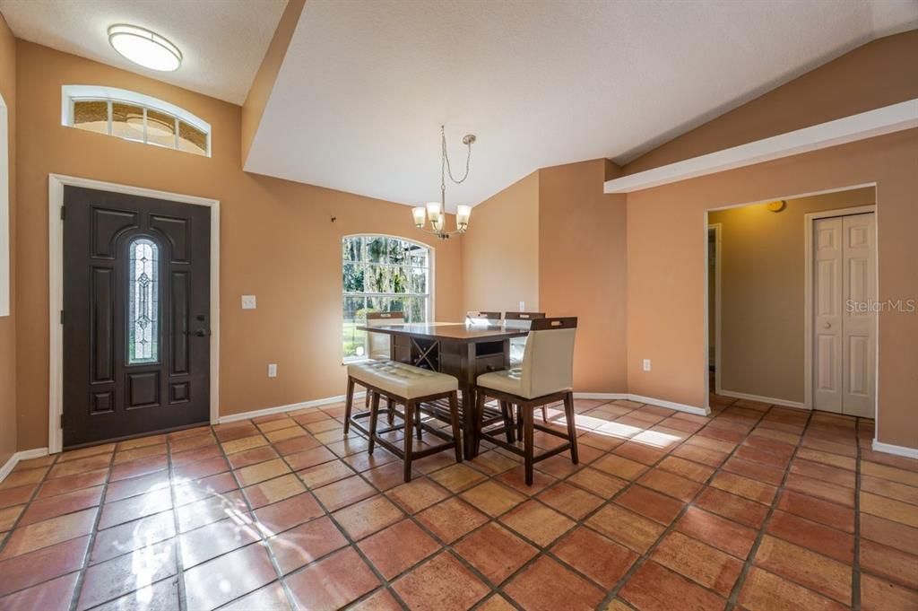 Active With Contract: $500,000 (3 beds, 2 baths, 1608 Square Feet)