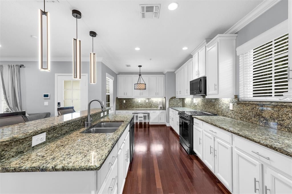 For Sale: $748,500 (3 beds, 2 baths, 1740 Square Feet)