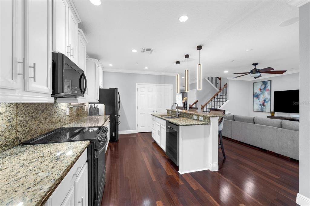 For Sale: $748,500 (3 beds, 2 baths, 1740 Square Feet)